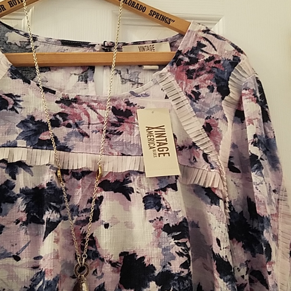 VINTAGE AMERICA Virginia Blues Purple Flowy Cottagecore Boho Peasant Top M NWT - Picture 2 of 13